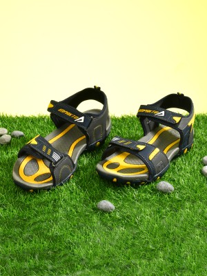 Impakto by Ajanta Men Yellow Sandals
