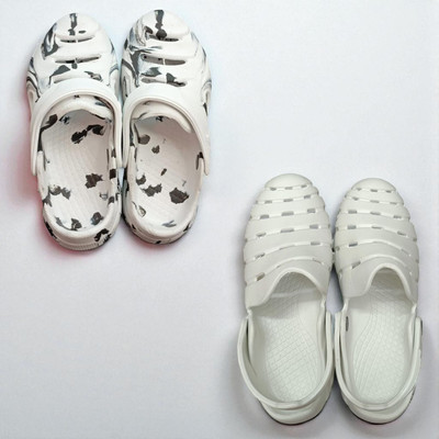 Monrav Men Clogs(White, White , 6)