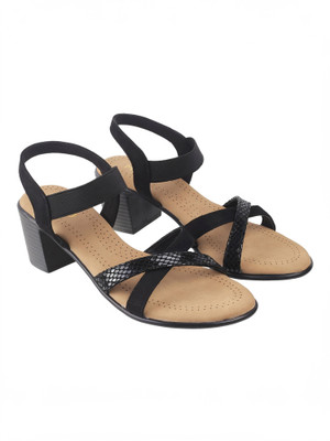METRO Women Heels(Black , 4)