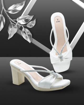 Hardwood Women Heels(White , 4)