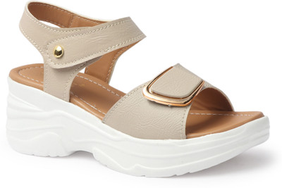 VENDOZ Women Wedges(Off White , 7)