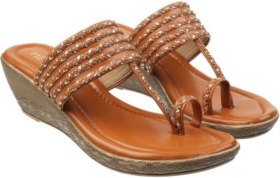 METRO Women Wedges(Tan , 8)