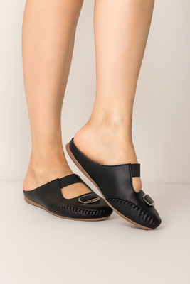 SKOLL Women Flats(Black , 6)
