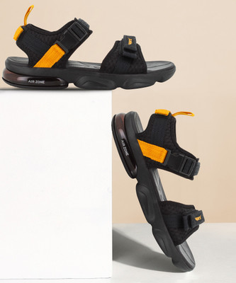 Sparx SS 543 Men Sandals(Black, Gold , 9)