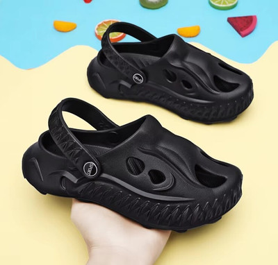 CROXIFY Men Clogs(Black , 6)