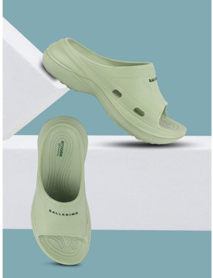 GRX Women Clogs(Green , 4)