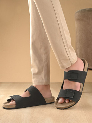 BIG FOX Men Sandals(Black , 6)