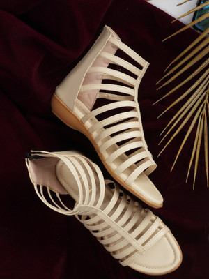 TRASE Women Flats(Off White , 5)