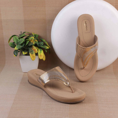 METRO Women Flats(Beige , 5)