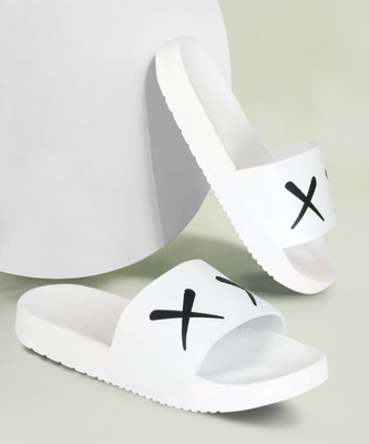 DRACKFOOT Men Clogs(White , 10)