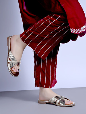 SHOETOPIA Women Flats(Gold , 4)