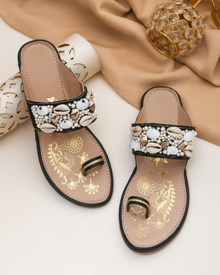 AMAZING TRADERS Women Flats(Black , 6)