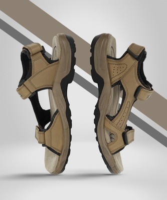 WOODLAND Men Casual(Khaki , 7)