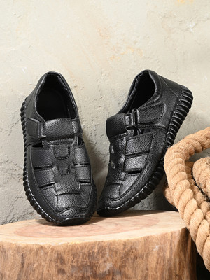 ANOUK Men Sandals(Black , 8)