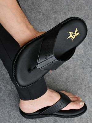 KLASSEN Men Sandals(Black , 8)