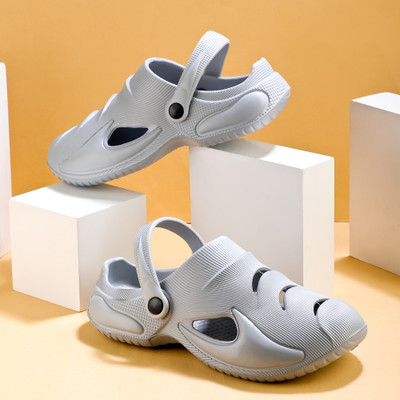 GRIPTON Men Clogs(Grey , 9)