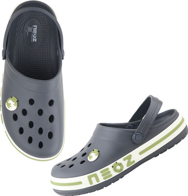 Neoz Men Clogs(Grey, Black , 6)