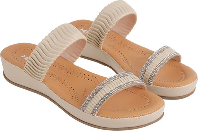 METRO Women Flats(Beige , 8)