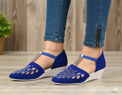 RuWin FASHION Women Wedges(Blue , 8)