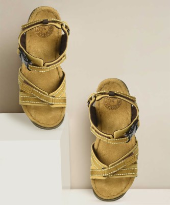 WOODLAND Men Sandals(Camel , 7)