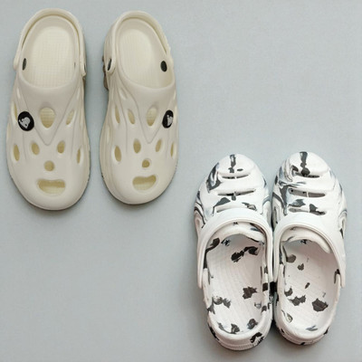 Monrav Men Clogs(White, White , 8)