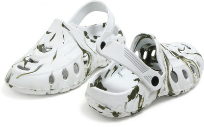 Begone Men Clogs(Multicolor , 9)