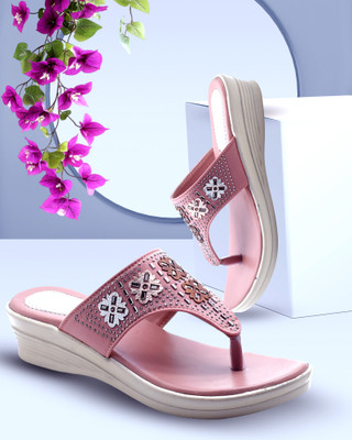 Hardwood Women Heels(Pink , 4)