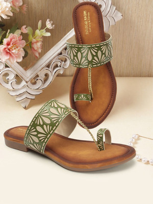 madam glorious Women Flats(Green, Tan , 4)