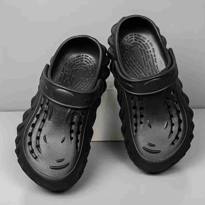 Feel alive Men Clogs(Black , 6)