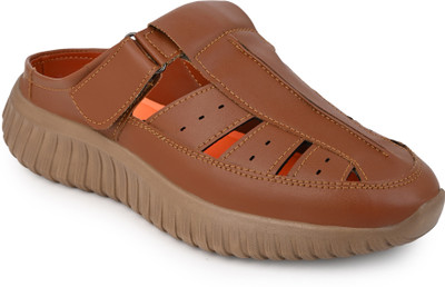 Roadster Men Sandals(Tan , 8)