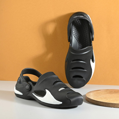 Birde Comfortable Clogs For Men Men Sandals(Black , 10)
