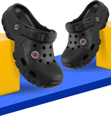 Conor Men Clogs(Black , 10)