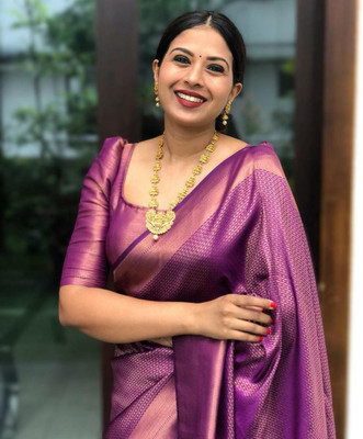 ESOMIC Striped Banarasi Pure Silk Saree(Purple)