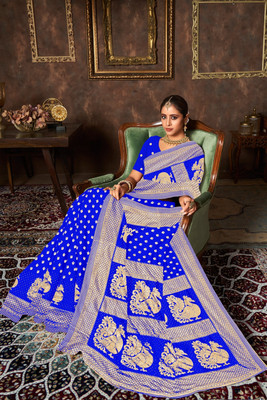 Virendra Textile Floral Print Bollywood Cotton Blend Saree(Multicolor)