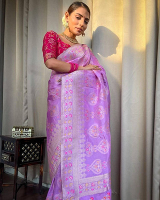 RUCHAA FASHION Woven Banarasi Silk Blend Saree(Purple)