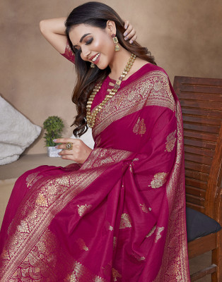Samah Woven, Embellished, Self Design Banarasi Silk Blend, Jacquard Saree(Pink, Gold)