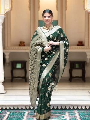 COSFIC STORE Striped Banarasi Jacquard Saree(Green)