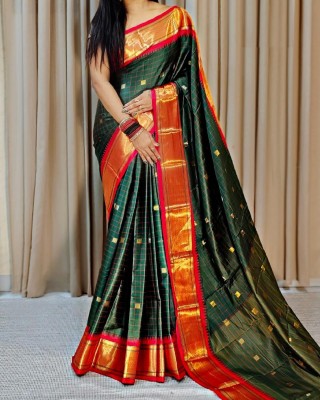 LADY SHOPI Checkered Kanjivaram Pure Cotton Saree(Green, Red)