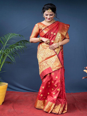 GajGajra Woven Kasavu Silk Blend Saree(Red)