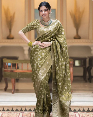 Feminine Look Printed Banarasi Art Silk Saree(Green)