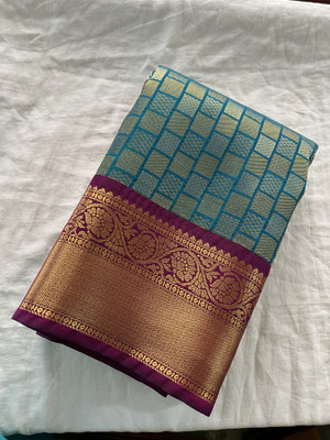THAMARAI Checkered, Woven Kanjivaram Art Silk Saree(Blue, Maroon)