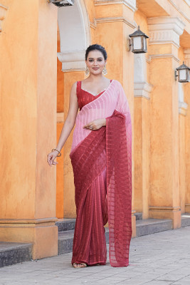 Sanwariya Silks Embellished, Solid/Plain Bollywood Silk Blend Saree(Red)