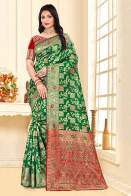 HIKUJ Embellished Banarasi Jacquard Saree(Green)