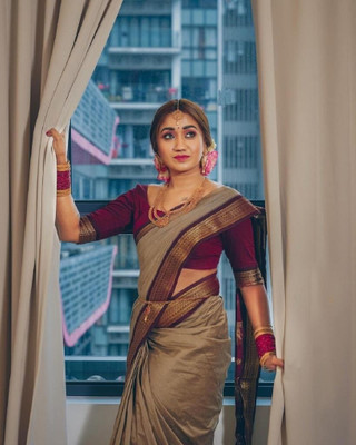 PRANJAL ART Woven Banarasi Jacquard Saree(Brown)