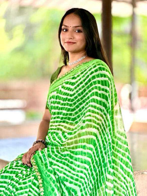 HouseOfCommon Printed Bollywood Georgette Saree(Green)