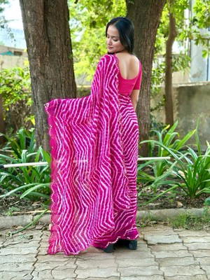 SkyCraftX Striped, Self Design Daily Wear Georgette Saree(Multicolor)