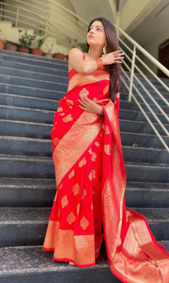 sareya veela Embellished, Self Design, Woven Banarasi Jacquard, Silk Blend Saree(Red)
