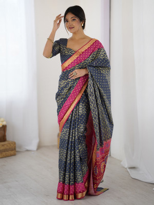 Sareemall Printed Bandhani Cotton Blend Saree(Grey)