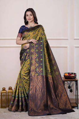 Jk Fabri Animal Print, Woven Patola Silk Blend Saree(Light Green, Dark Blue)
