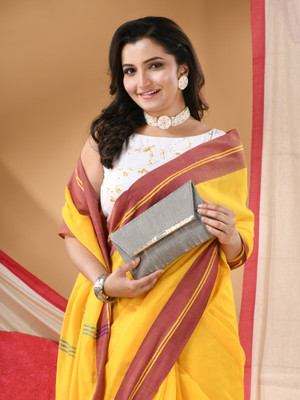 Desh Bidesh Woven, Printed, Blocked Printed Handloom Handloom Cotton Blend, Pure Cotton Saree(Yellow)